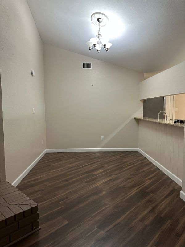Photo - 6838 Apona St