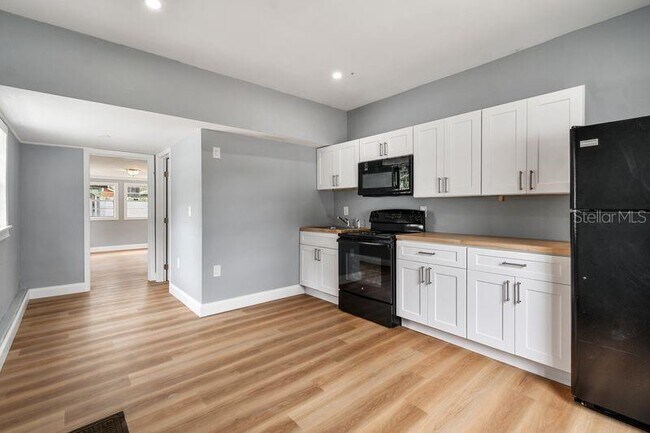 Photo - 1616 13th St S
