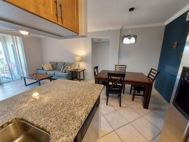 Building Photo - 6482 Emerald Dunes Dr Unit 301