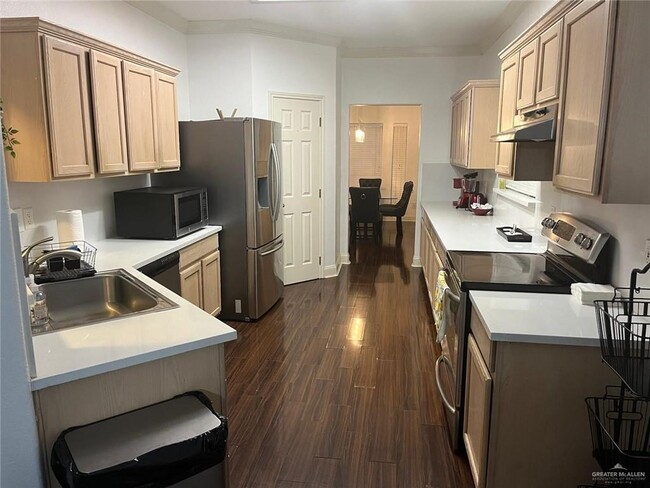 Photo - 14 San Roman St