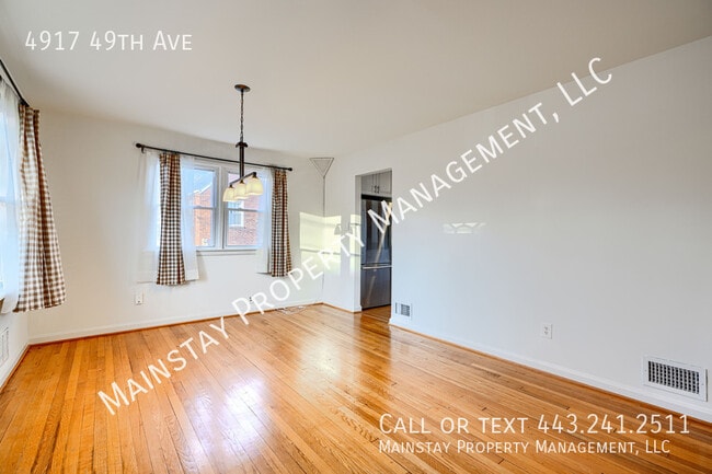 Photo - 4917 49th Ave