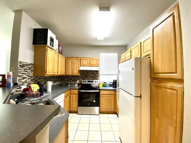 Photo - 3432 Westchester Square Blvd