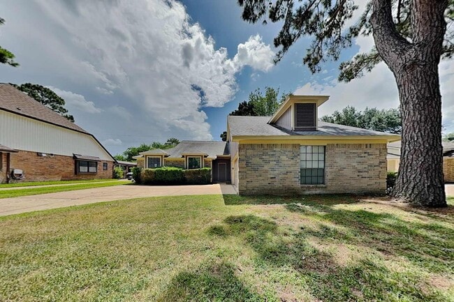 Building Photo - 12514 Mill Ln Dr