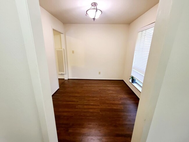 Photo - 2 Bed, 2 Bath Duplex near White Rock Lake!
