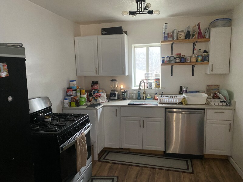 Photo - 2085 Cedar St