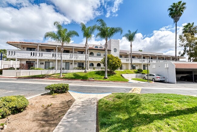 Altura Villas - 55+ Senior Apartments