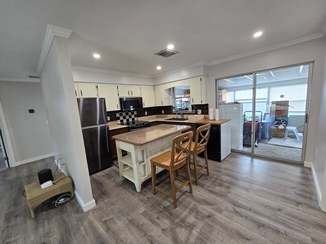 Photo - 1535 Queen Rd