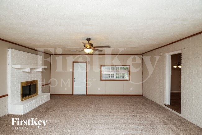 Photo - 2422 Chestnut Log Ln