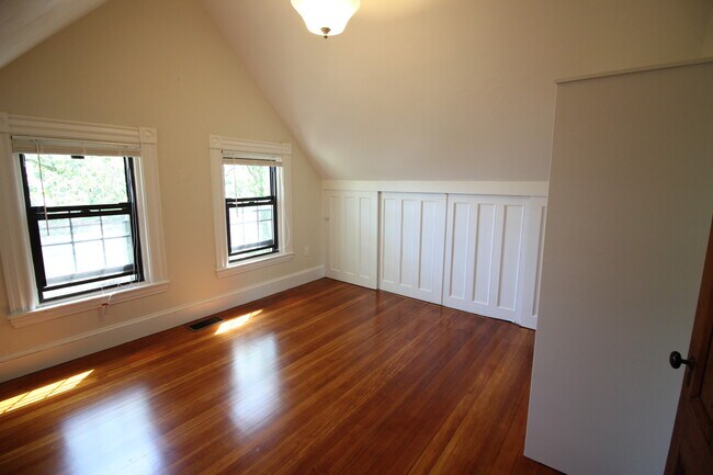 Photo - 65 Beech Glen St Unit #2