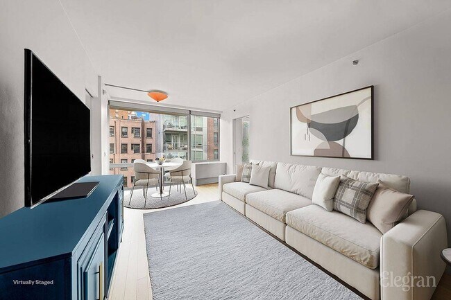 Building Photo - 425 E 13th St Unit 4A Rental