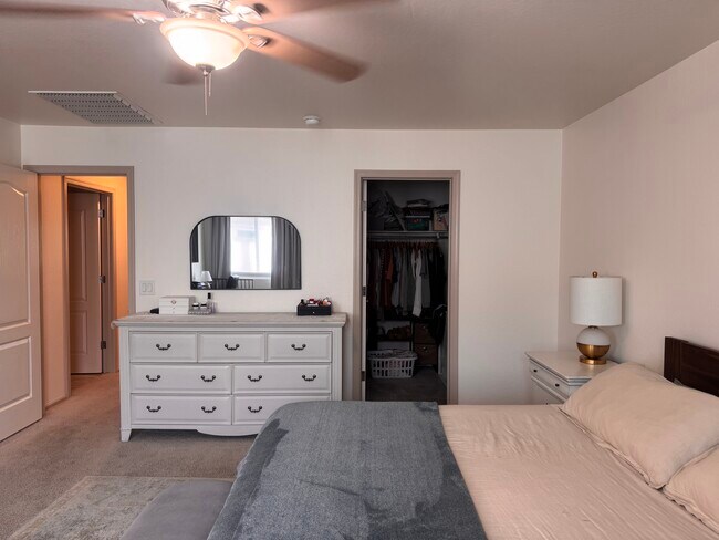 Photo - 125 N Sunvalley Blvd