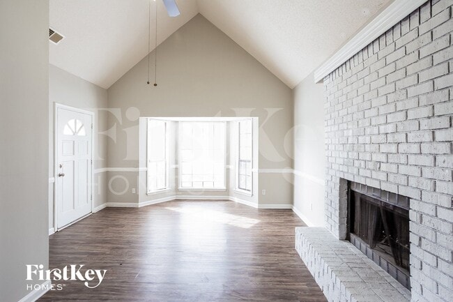 Photo - 4812 Barkshire Dr