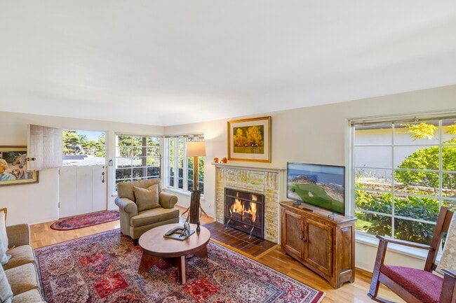 Photo - 969 Egan Ave