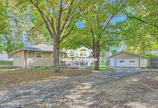 Photo - 5910 Tower St