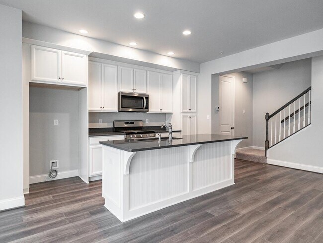 Photo - 2120 Westcott Ln