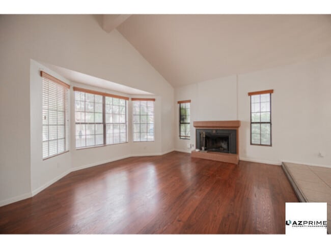 Photo - Stylish 5/3 Avondale House - Comfort &amp; Convenience!