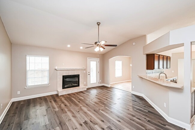 Photo - 2916 Waters View Cir