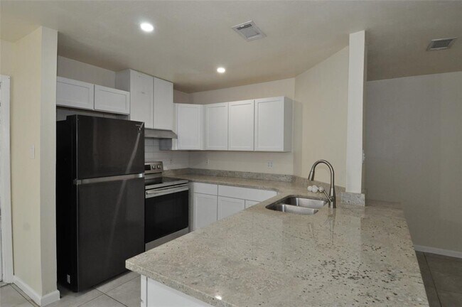 Photo - 9910 Brasher Dr