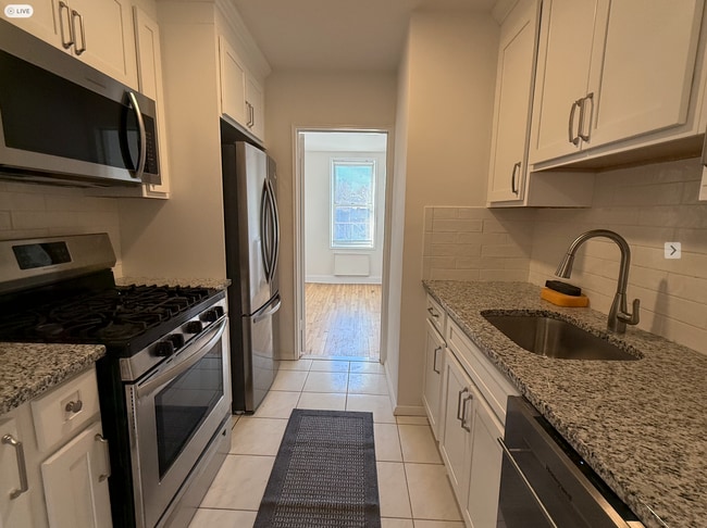 Photo - 55 Austin Pl Unidad 6D