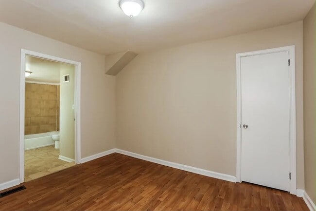 Photo - 2121 Cherry Ln