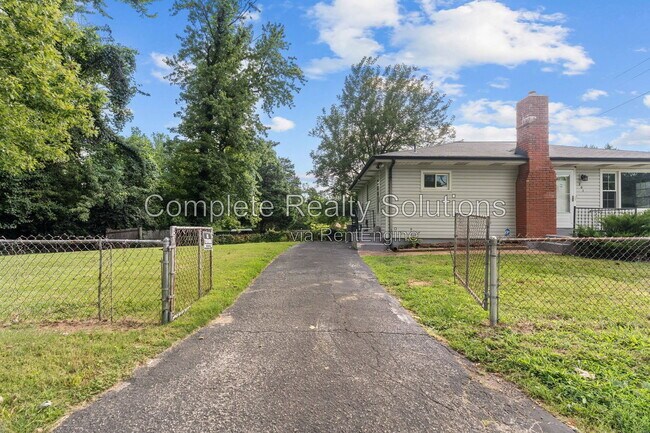 Photo - 201 Sadonia Ave