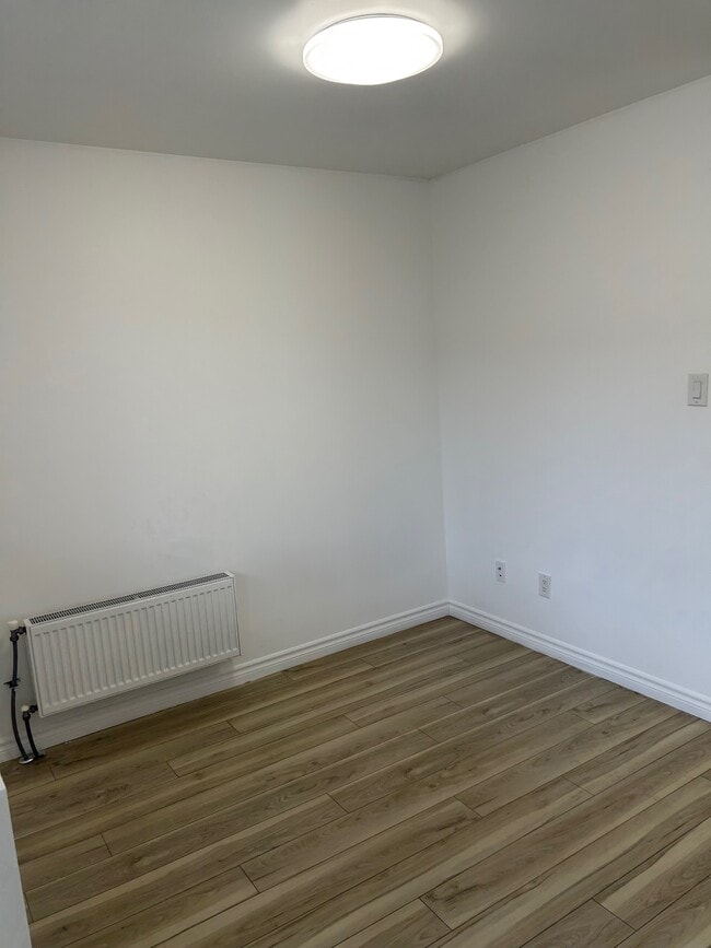 Photo - 630 Cummings Ave Unit 201