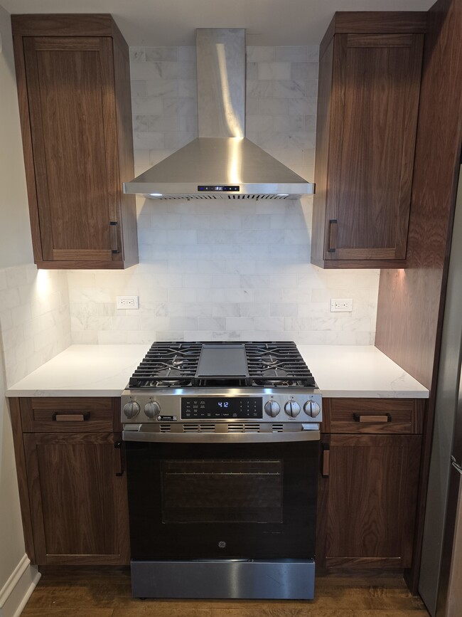 Photo - 240 Lathrop Ave Unidad 1