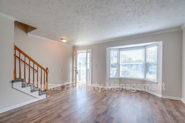 Photo - 302 Ash Forge Dr