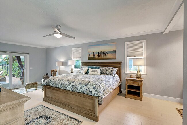 Photo - 3271 SE Court Dr