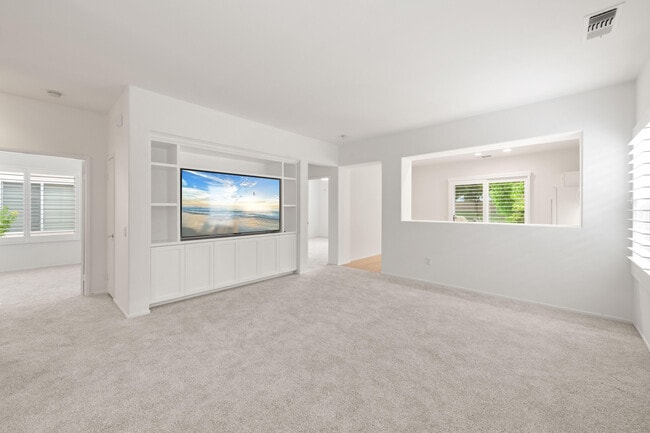 Photo - 78685 Rockwell Cir