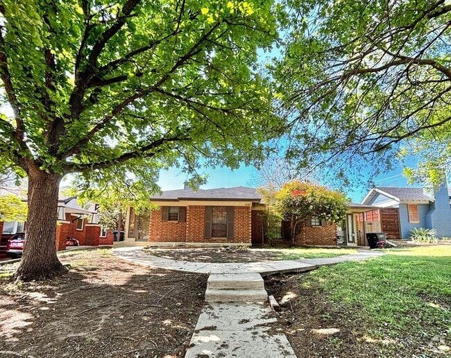 Building Photo - 2123 Mistletoe Ave Rental