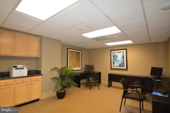 Photo - 880 N Pollard St Unit 504