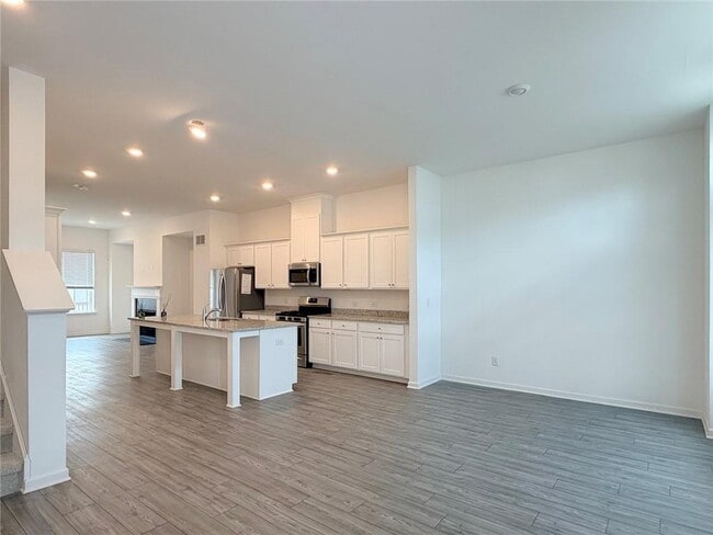 Photo - 711 Cordele Ln