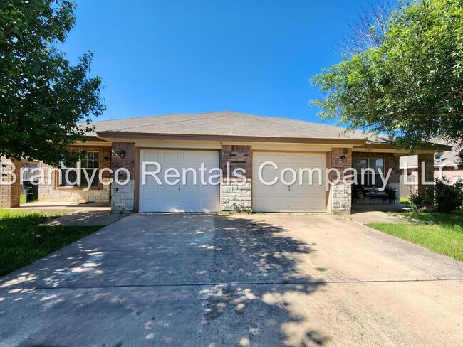 Photo - 1300 Cinch Dr Rental