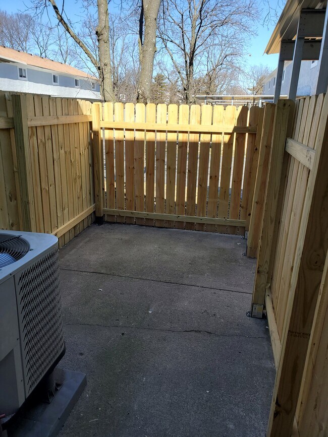 Photo - 1263 Old Henderson Sq