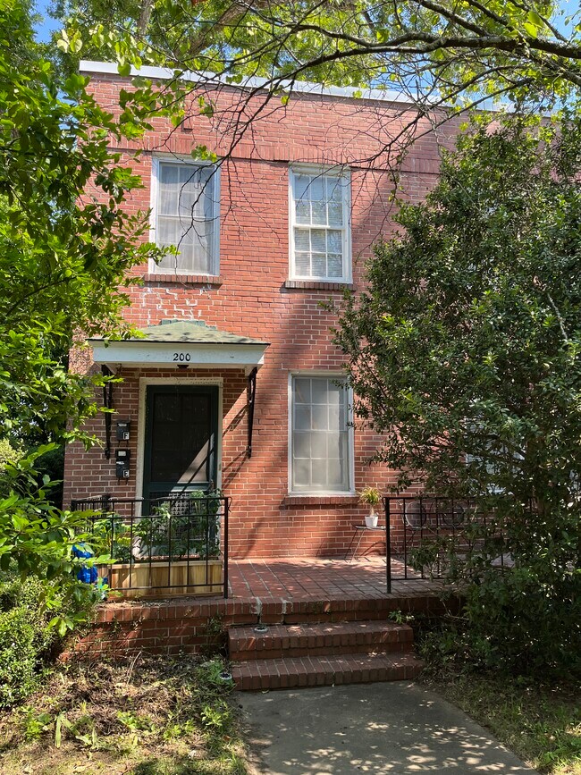 200 E Montgomery St