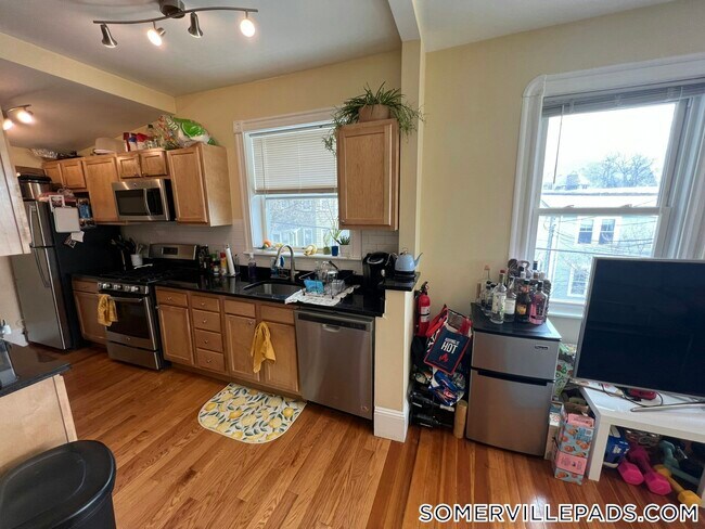 Photo - 48-50 Lowell St. Unit 2