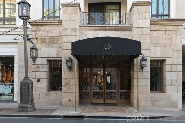 268 Caruso Ave