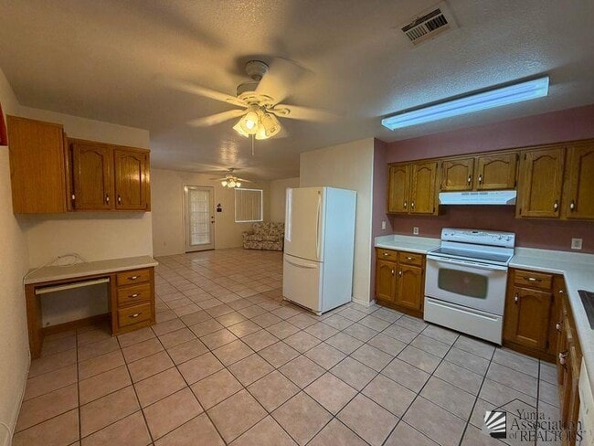 Photo - 13613 E 52nd St