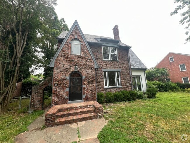 Building Photo - 3221 Edgewood Ave Rental