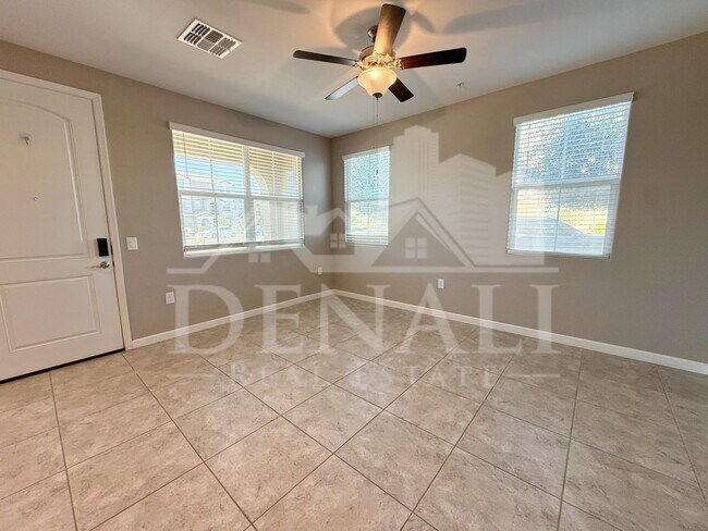 Photo - 1255 N Arizona Ave