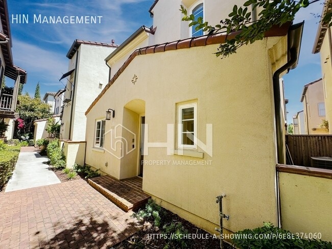 Building Photo - 488 Trident Maple Terrace