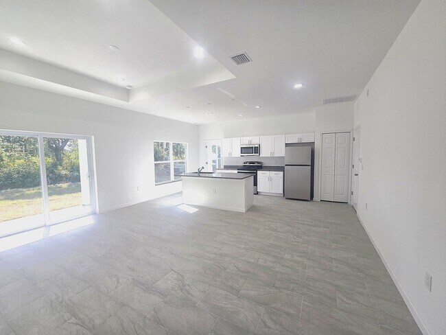 Photo - Brand new 4/2/2  House