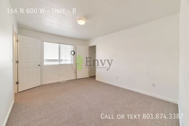Photo - 166 N 600 W Unidad B