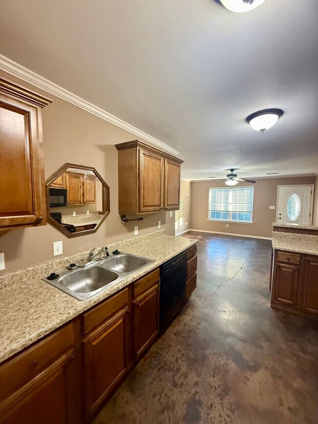 Photo - 8900-8904 Eskabar Unidad 8900