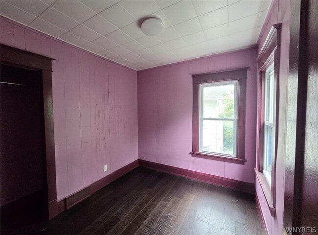 Photo - 1037 Walden Ave