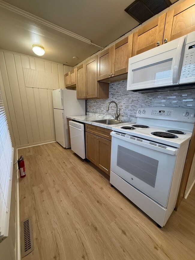 Photo - 2 Bedroom/ 1 Bathroom House