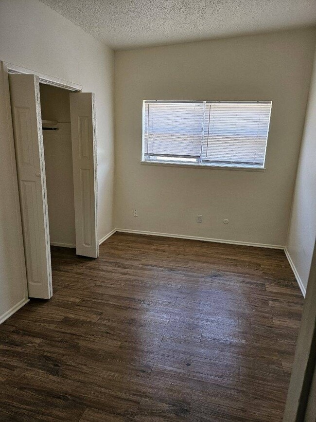 Photo - 221 Gayland Dr