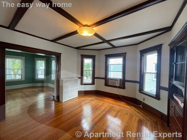 4 Ossipee Rd Unit 1