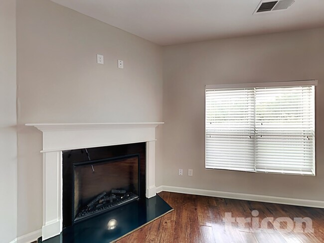 Photo - 283 Pernell Dr